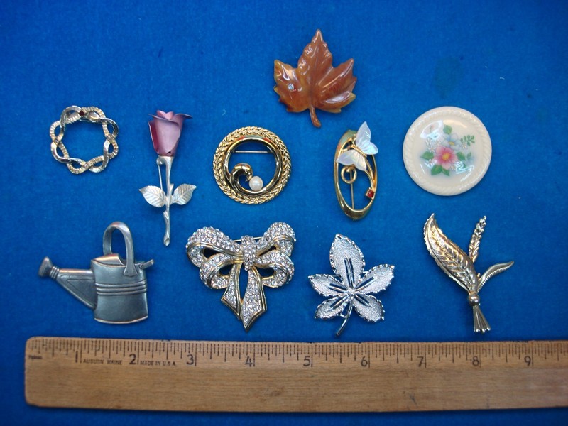 Vintage Estate Jewelry Pin Lot of 10