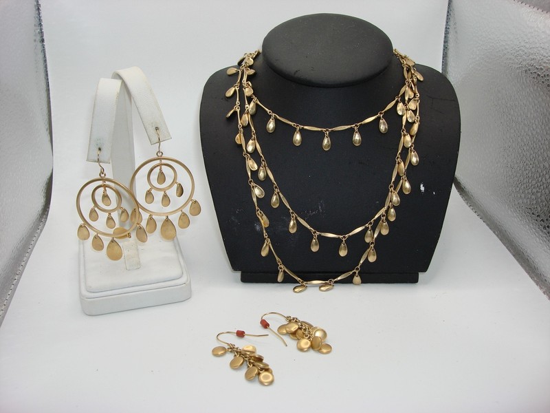 Vintage Ralph Lauren gold-tone tear drop necklace and earrings set