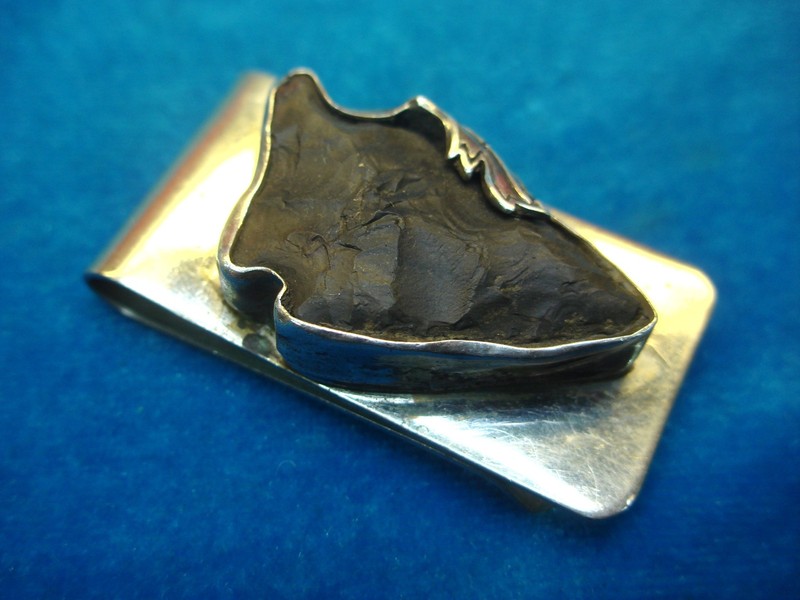 Vintage silver money clip with black quartz arrowhead inlay