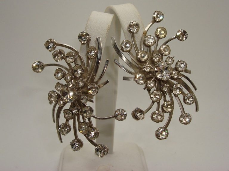 Vintage 1950s Rhinestone Clip-On Earrings