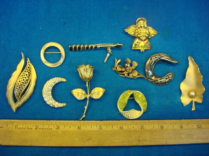 Vintage costume pin set of 10