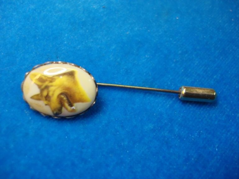 Vintage German Shepherd Head Stick Pin