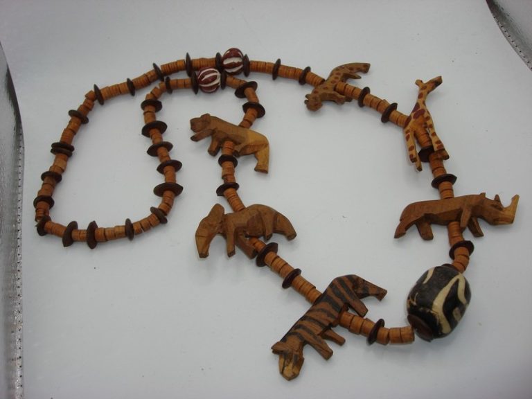 Vintage 30 Inch African Animal Carved Necklace
