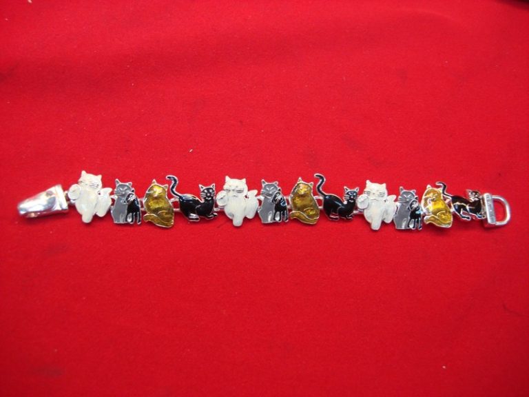 Enamel cat bracelet with four colorful cats, 7 inches long