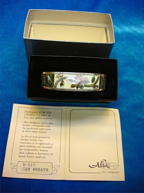 Vintage Alia Cuff Bracelet #517 Cam Wreath - Abalone & Mother of Pearl, Excellent Condition