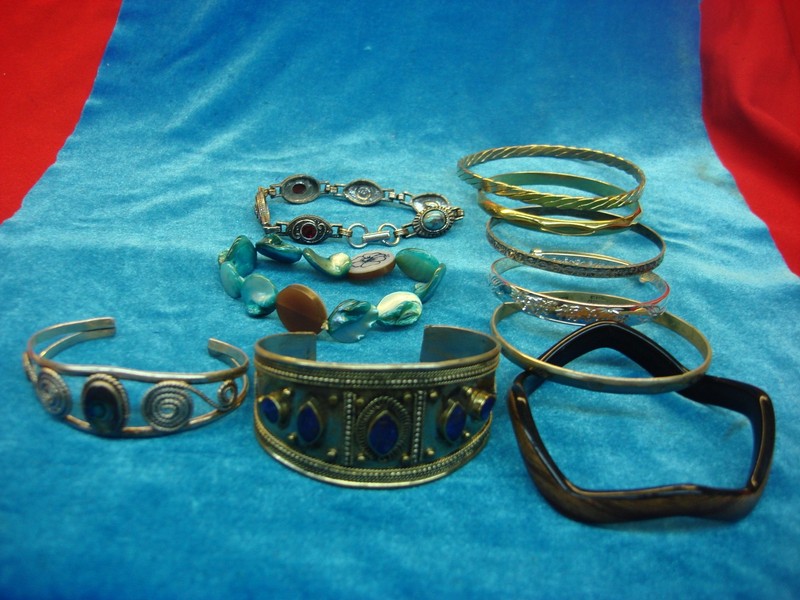 Vintage estate bracelet lot of 10 - costume jewelry