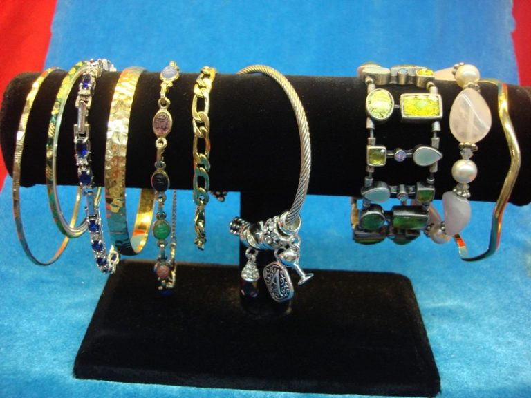 Vintage estate bracelet lot of 10