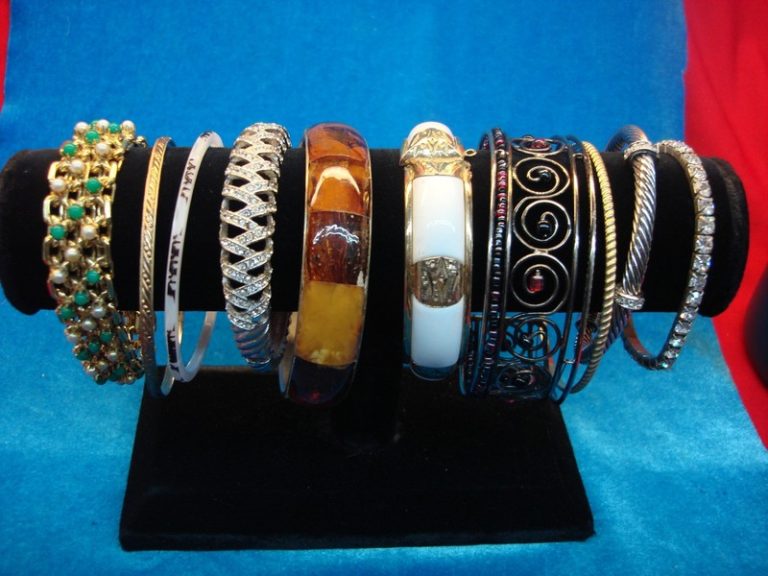 Vintage estate jewelry lot of 10 unique costume bracelets