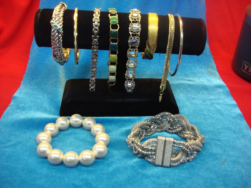 10 Vintage Costume Bracelets Lot