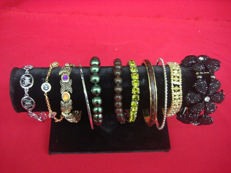 Vintage estate bracelet lot of 10