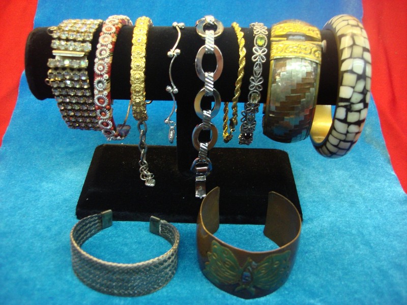 Vintage estate bracelet lot of 10