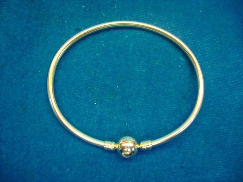 Camilia sterling silver bangle bracelet with Swarovski crystals, excellent condition