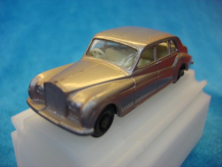 Vintage 1964 Matchbox Lesney No. 44B Rolls Royce Phantom V