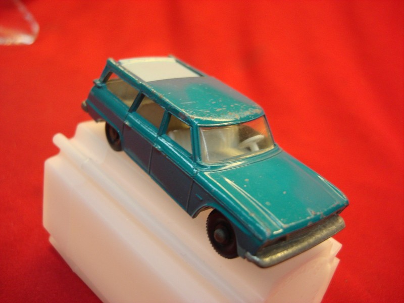Vintage Matchbox Lesney No. 42B Studebaker Lark Wagonaire (1965) with mild playwear
