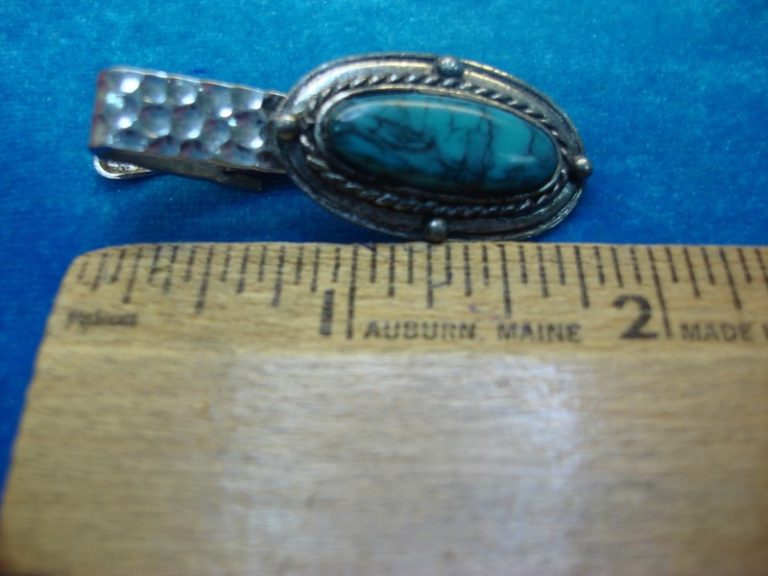 Vintage turquoise tie clip with oval stone, silver tone