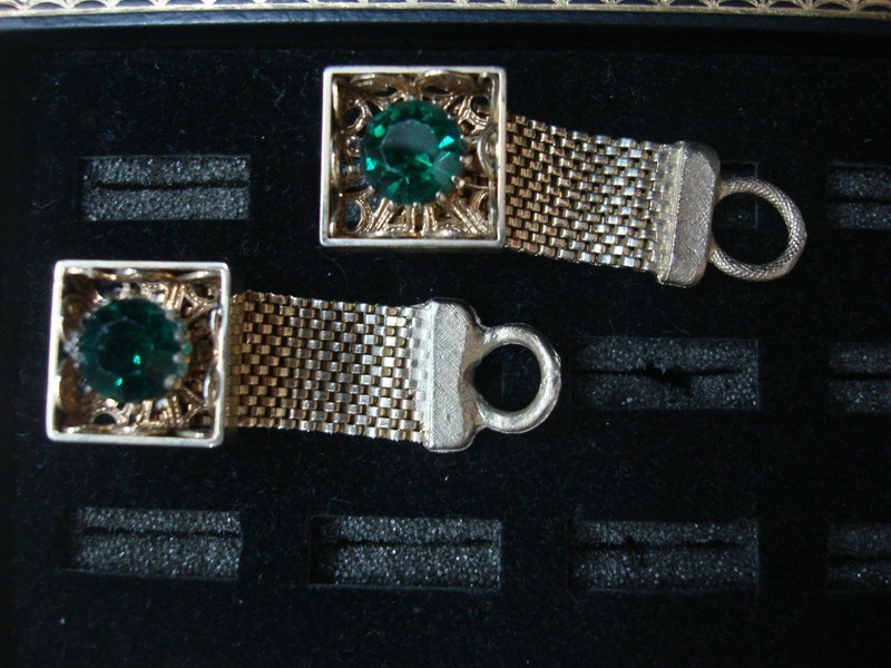 Vintage gold-tone wrap around cufflinks with green stones