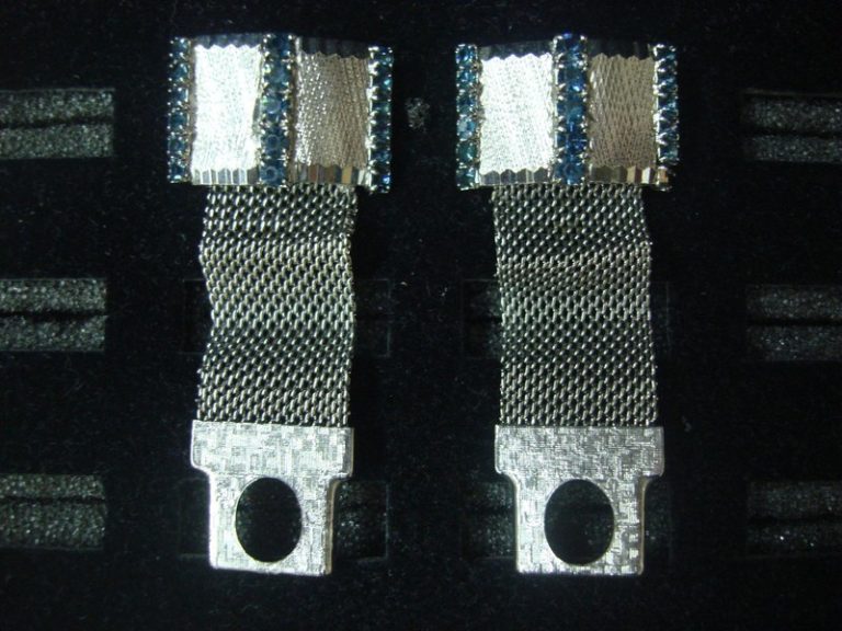 Vintage silver-tone wrap around cufflinks with blue stones