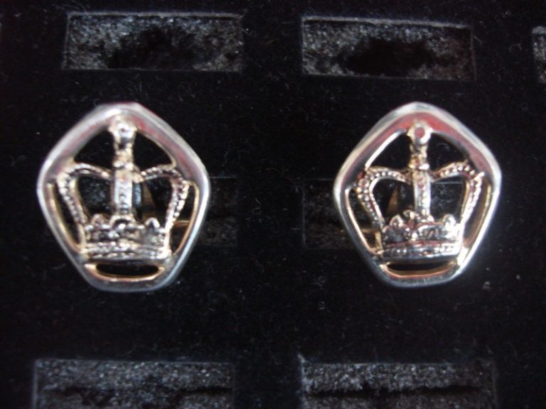 Vintage Pioneer Gold Tone Crown Cufflinks #43