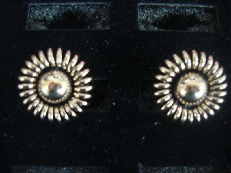 Vintage Swank gold-tone cufflinks #108