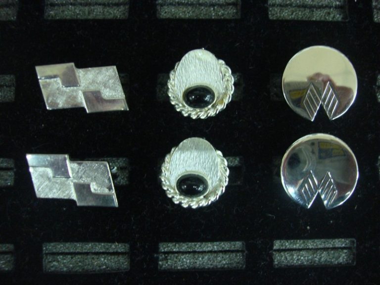 Vintage silver tone cufflinks (3 pairs)