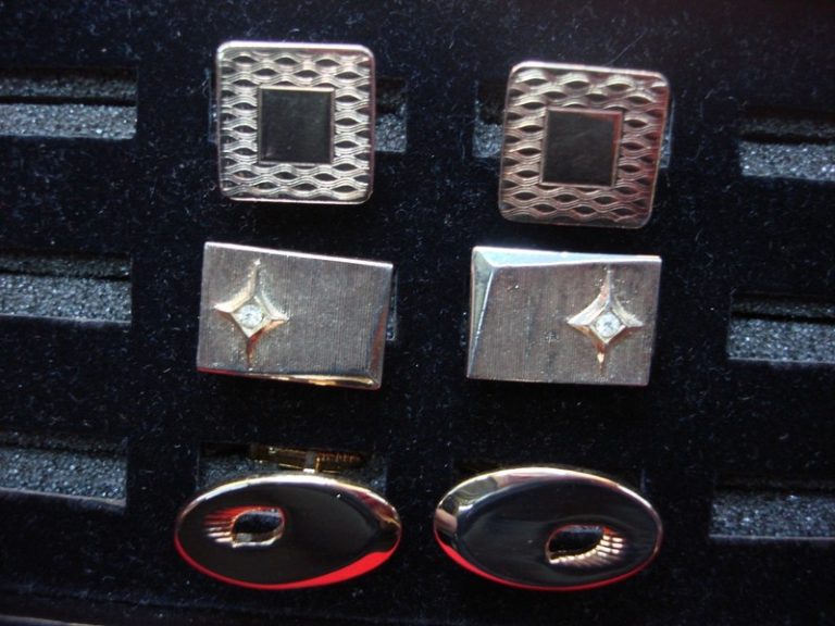 Vintage gold-tone cufflinks, set of 3 pairs