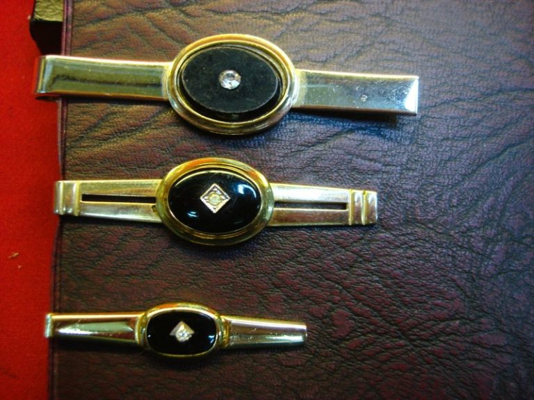 Vintage gold-tone tie clips set of 3 with onyx and simulated diamonds