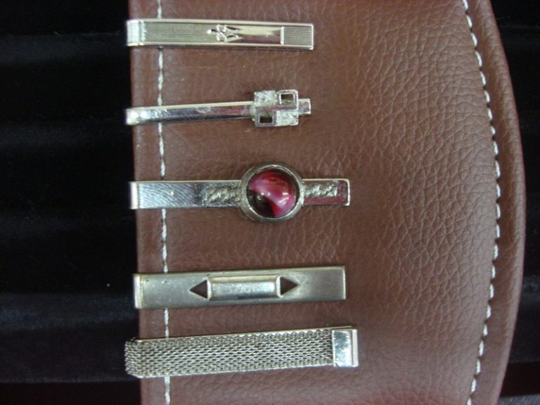 Set of 5 vintage silver-tone tie clips