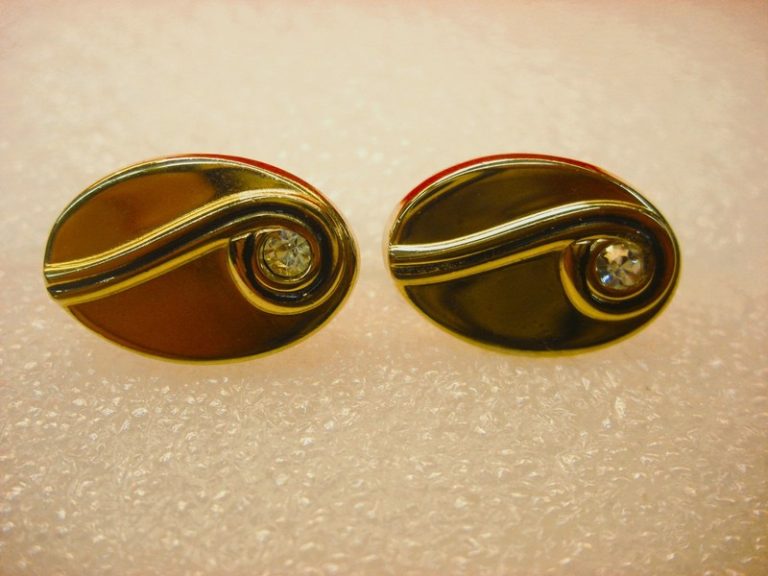 Vintage Swank gold-tone cufflinks with simulated diamonds