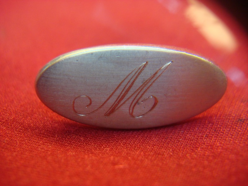 Vintage Swank silver-tone initial 'M' lapel tie clip in nice condition