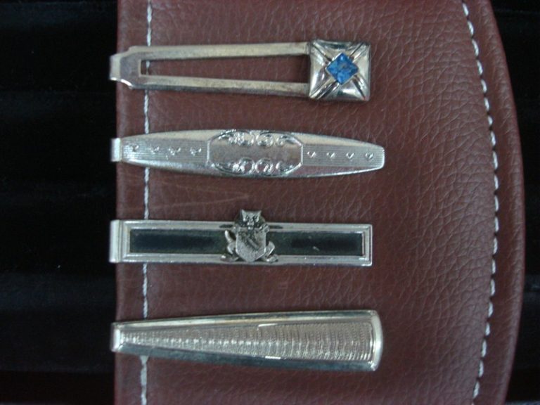 Set of four vintage silver tone tie clips