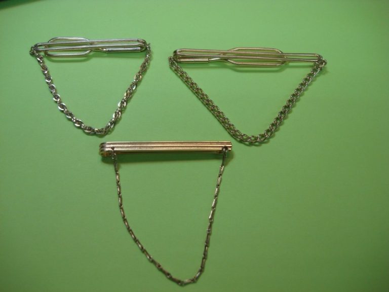 Vintage gold-tone tie clip chains set of 3