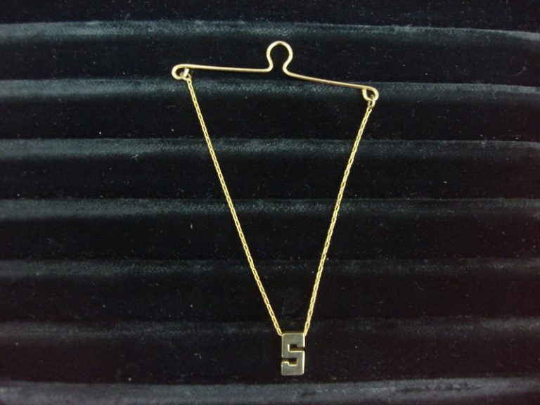 Vintage gold tone tie chain