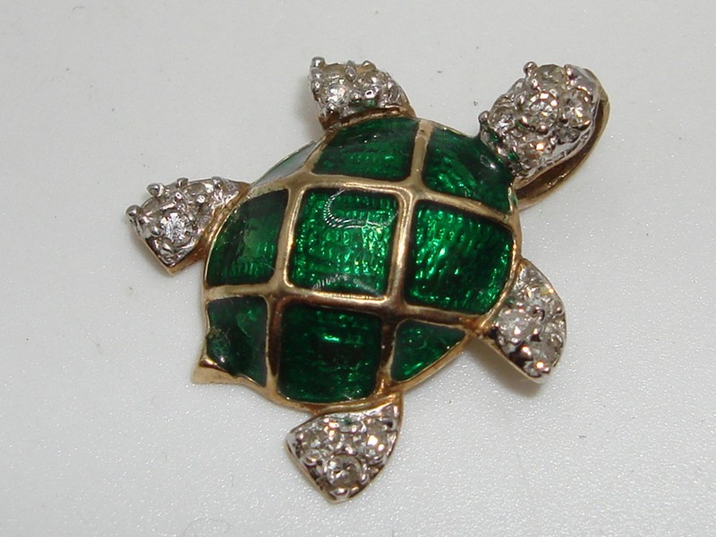10K gold turtle pendant with diamonds and enamel, vintage charm