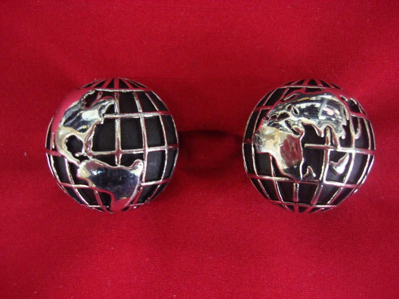 Vintage Swank silver tone globe cufflinks