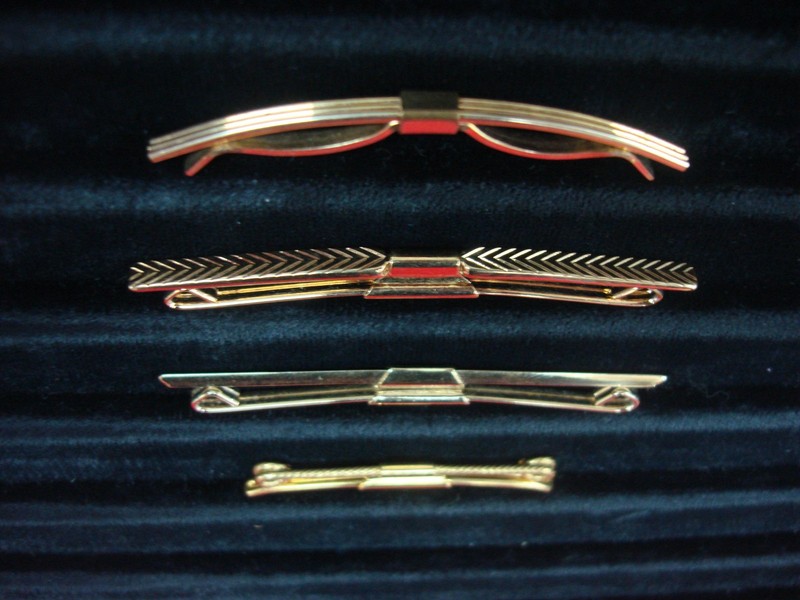 Vintage gold-tone collar bar stays, set of four