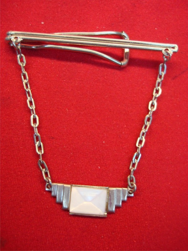 Vintage gold tone Art Deco tie bar with mother-of-pearl accent