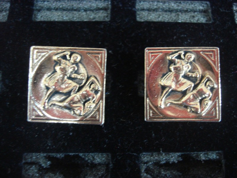 Vintage gold-tone gladiator cufflinks
