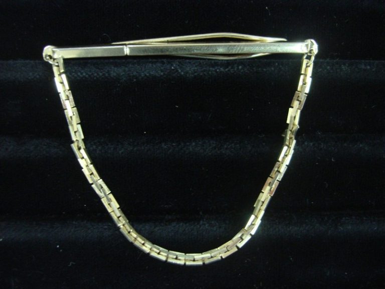 Vintage gold tone tie bar chain