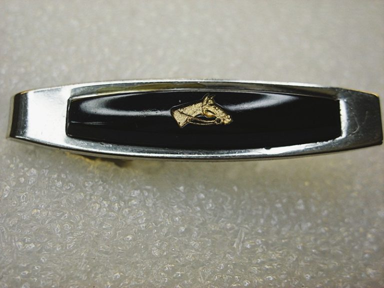 Vintage silver-tone onyx and horse head tie clip