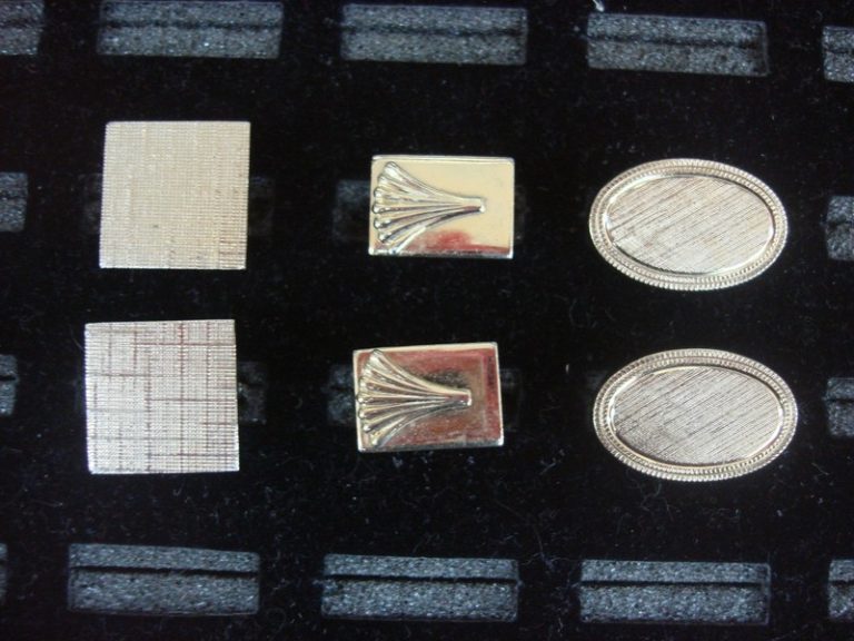 Vintage gold-tone cufflinks (3 pairs)