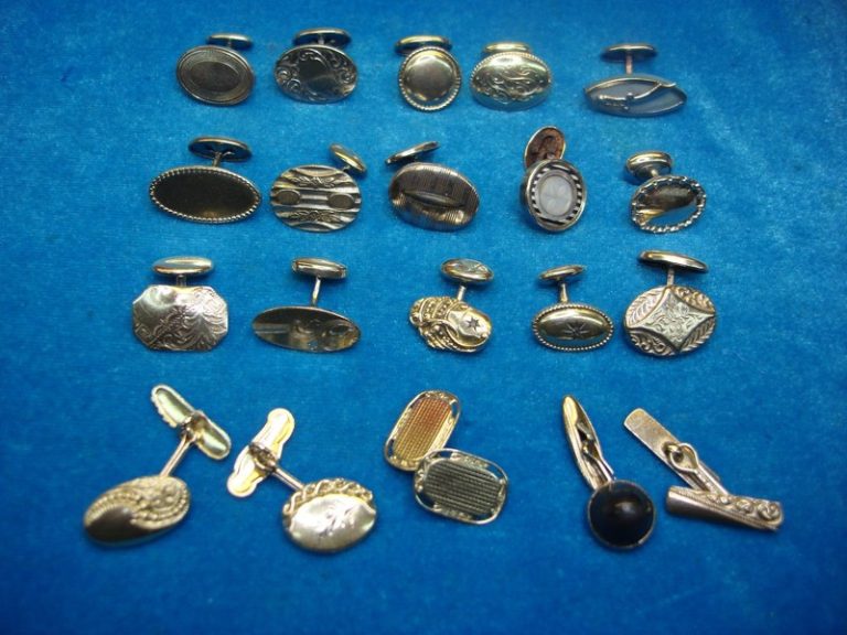 Vintage Gold Tone Cuff Links (Singles) - Extra Fancy