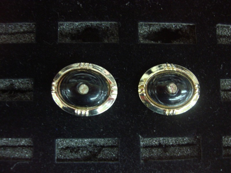 Vintage gold tone cufflinks, unique and elegant pair #365
