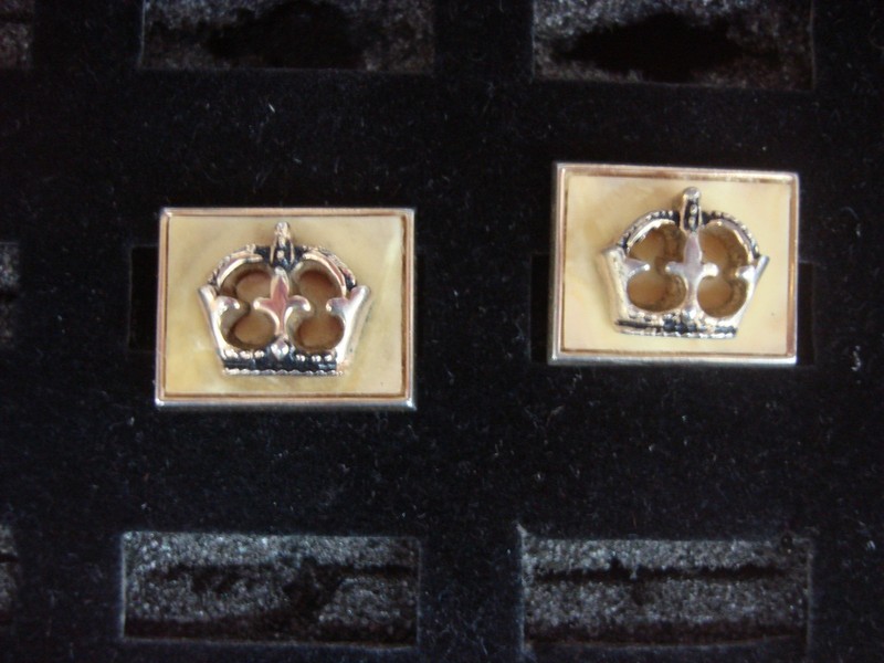 Vintage Swank gold tone crown cufflinks, pair