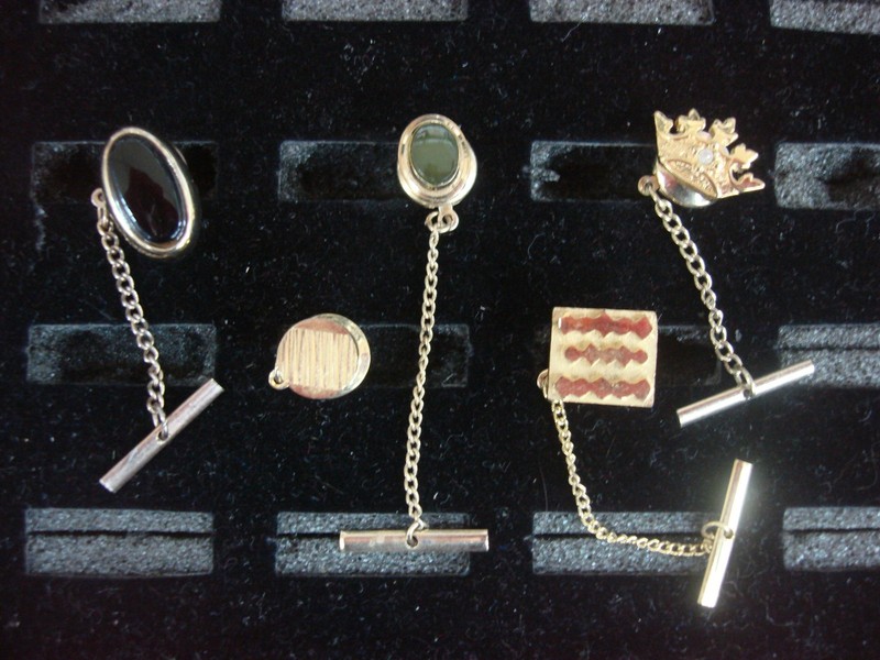 Vintage gold tone tie tack lot of 5