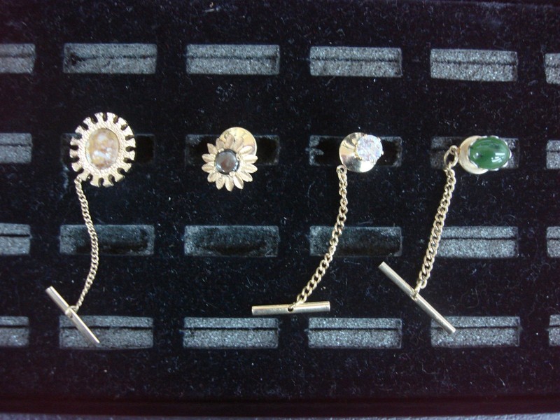 Vintage gold and silver tone tie tack lot of four unique lapel pins