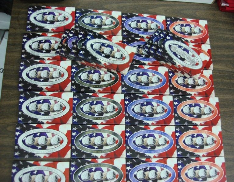 32 complete sets of 1999-2006 State Quarters, including BU Phila & Denver coins plus gold/platinum layered versions