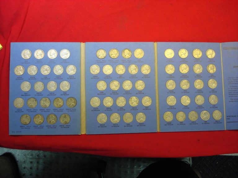 Complete circulated Jefferson nickel set (1938-1961) P-D-S - 65 coins Whitman folder