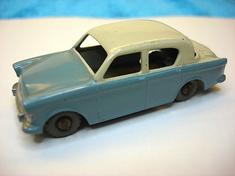Vintage Lesney Matchbox No. 43 Hillman Minx turquoise and cream car