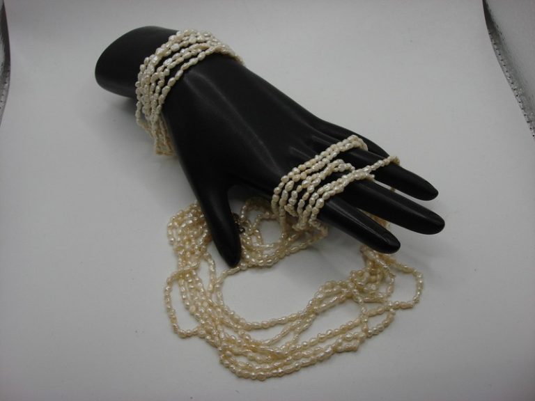 Vintage 6-strand cream white freshwater pearl necklace and bracelet set