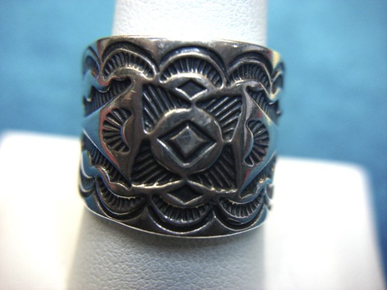 Carolyn Pollack Sterling Silver Southwest Style Cigar Band Ring (Size 10, Pre-Owned)